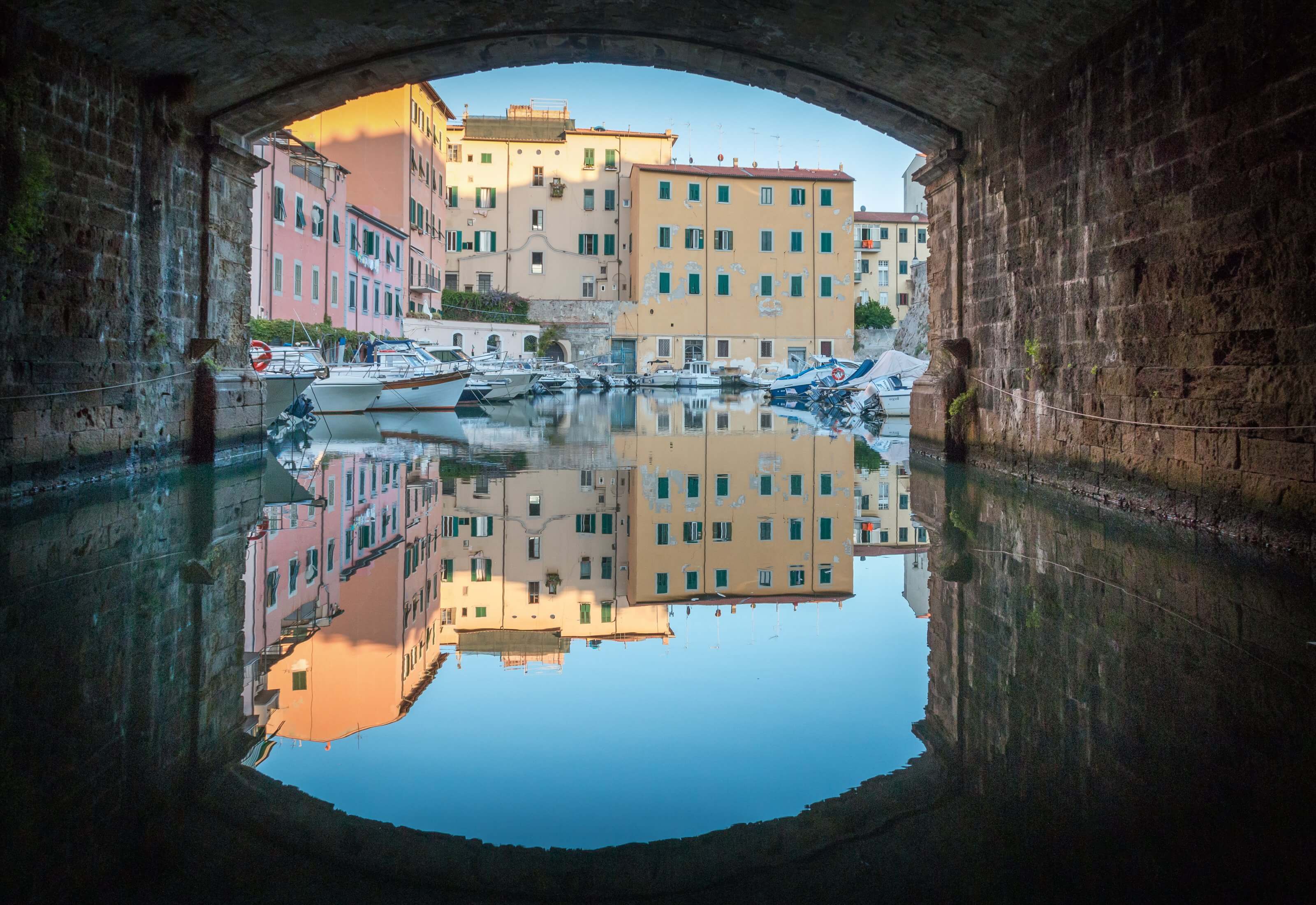 Livorno Boat & Market Tour with Tasting