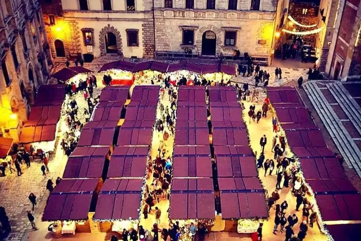 Montepulciano Christmas Market – The Magic of Winter